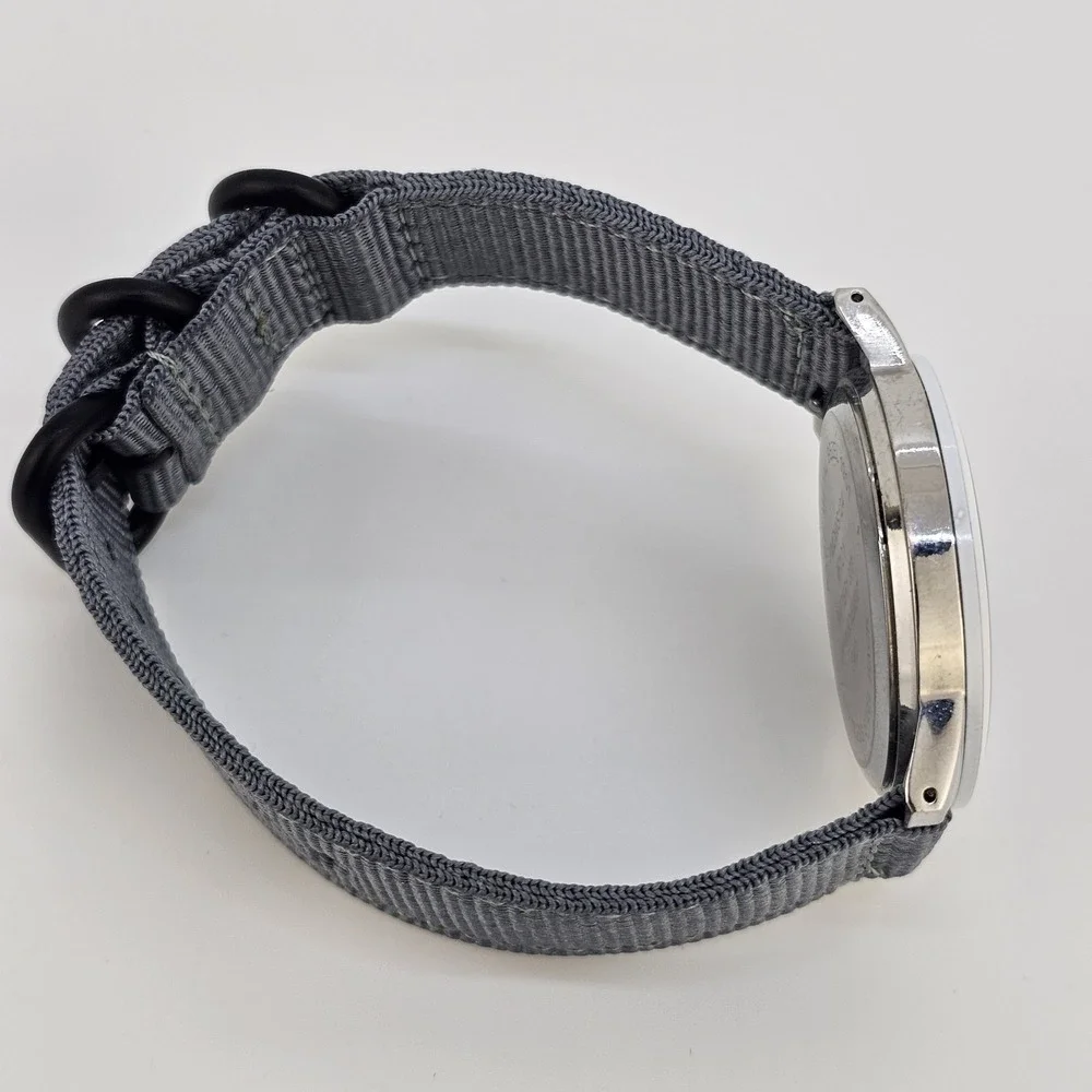 38MM Men's Watch Cream Dial‎ New Gray Nylon Bands New Battery